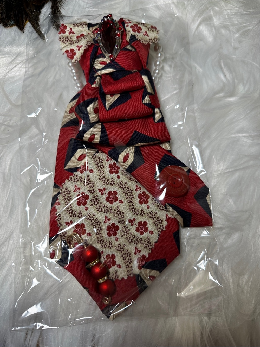 Roundtree & Yorke Red and Navy Patterned Tie with Floral Accent